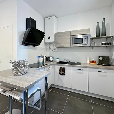 Tivoli 1 - Renovated Studio, Monaco Border, 5mn From Casino Monte Carlo شقة