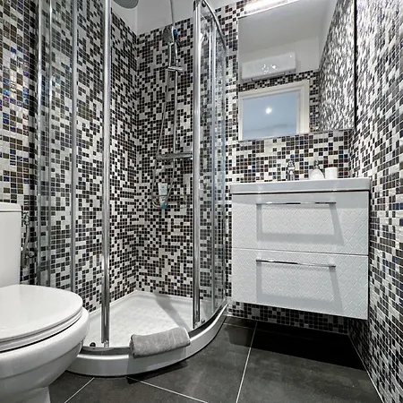 Tivoli 1 - Renovated Studio, Monaco Border, 5mn From Casino Monte Carlo Beausoleil