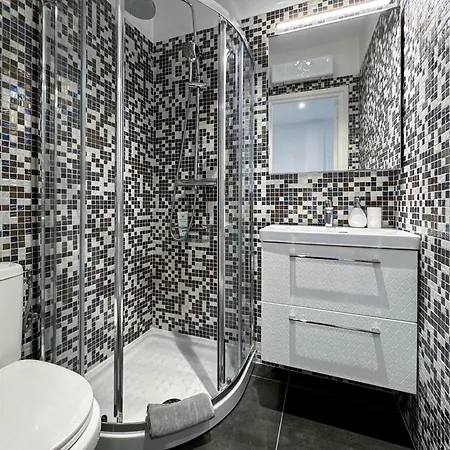Tivoli 1 - Renovated Studio, Monaco Border, 5mn From Casino Monte Carlo * Beausoleil